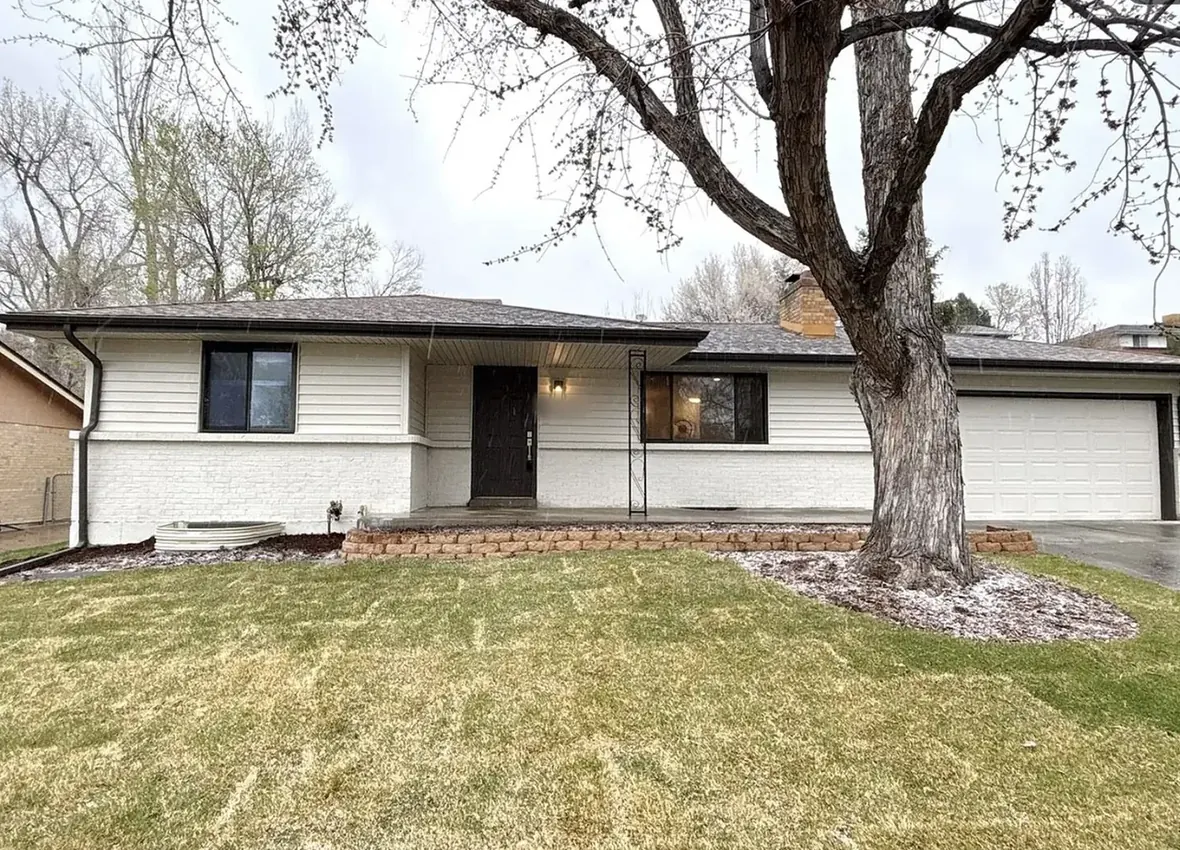 Renovated white brick ranch home in Arvada, Colorado 80004